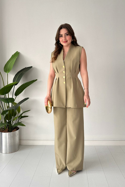 Pinstripe Pleated 2-Piece Blazer & Pants Set – Modern Fit