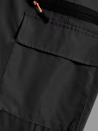 Women’s lightweight loose cargo pants with multiple pockets