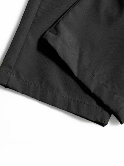 Women’s lightweight loose cargo pants with multiple pockets