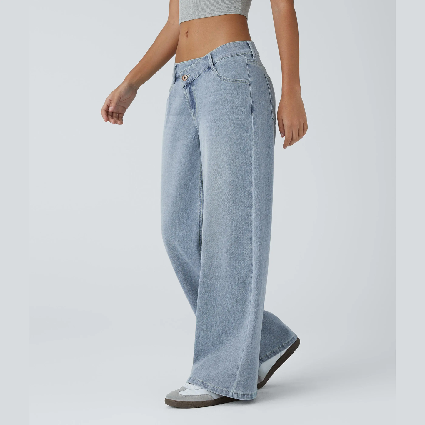 Women's Low Rise Wide Leg Jeans