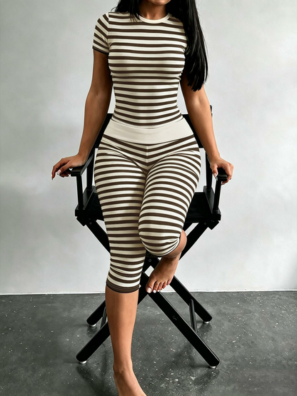 Striped 2-Piece Lounge Set – Slim Crop Top & High Waist Capri